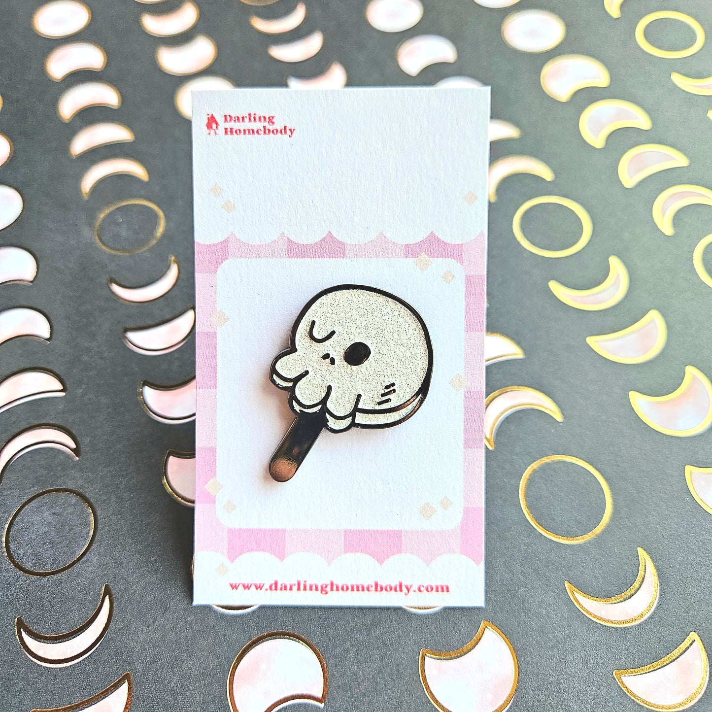 Glitter Enamel Pin Black Skull Popsicle. Hot Ghoul Summer. Horror Ice Cream Pin. Goth Girl Summer Pin. Sparkle Kawaii Skull Pin.